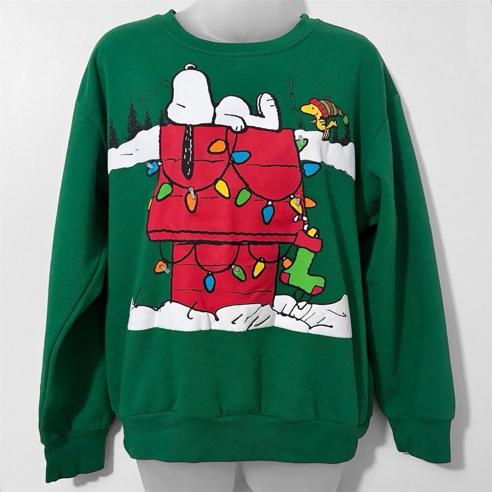 Peanuts Snoopy Small Christmas Sweatershirt Illuminating Lights Green Graphics